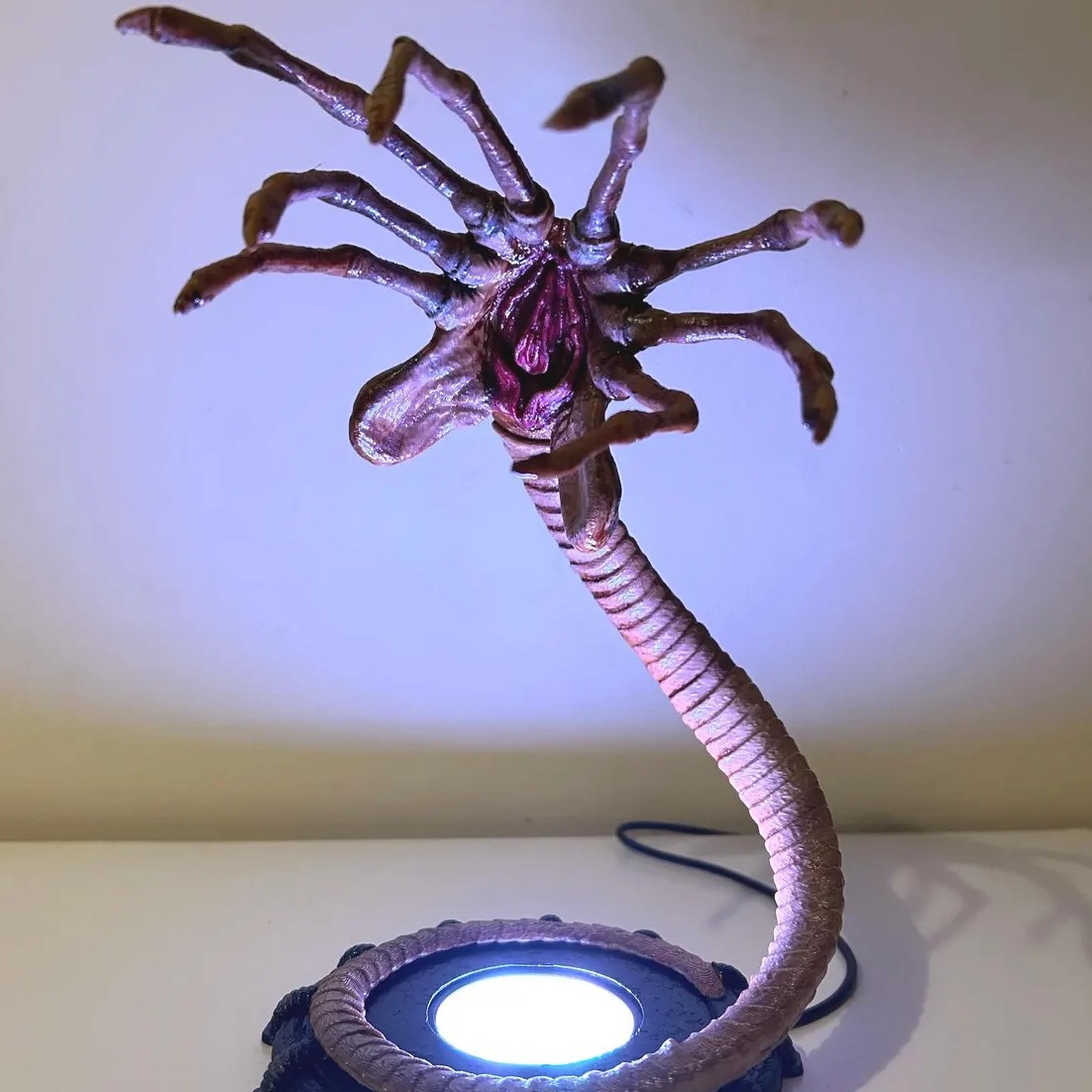Home Decor Com - Alien Facehugger Lamp Nightlight, Flashing Halloween