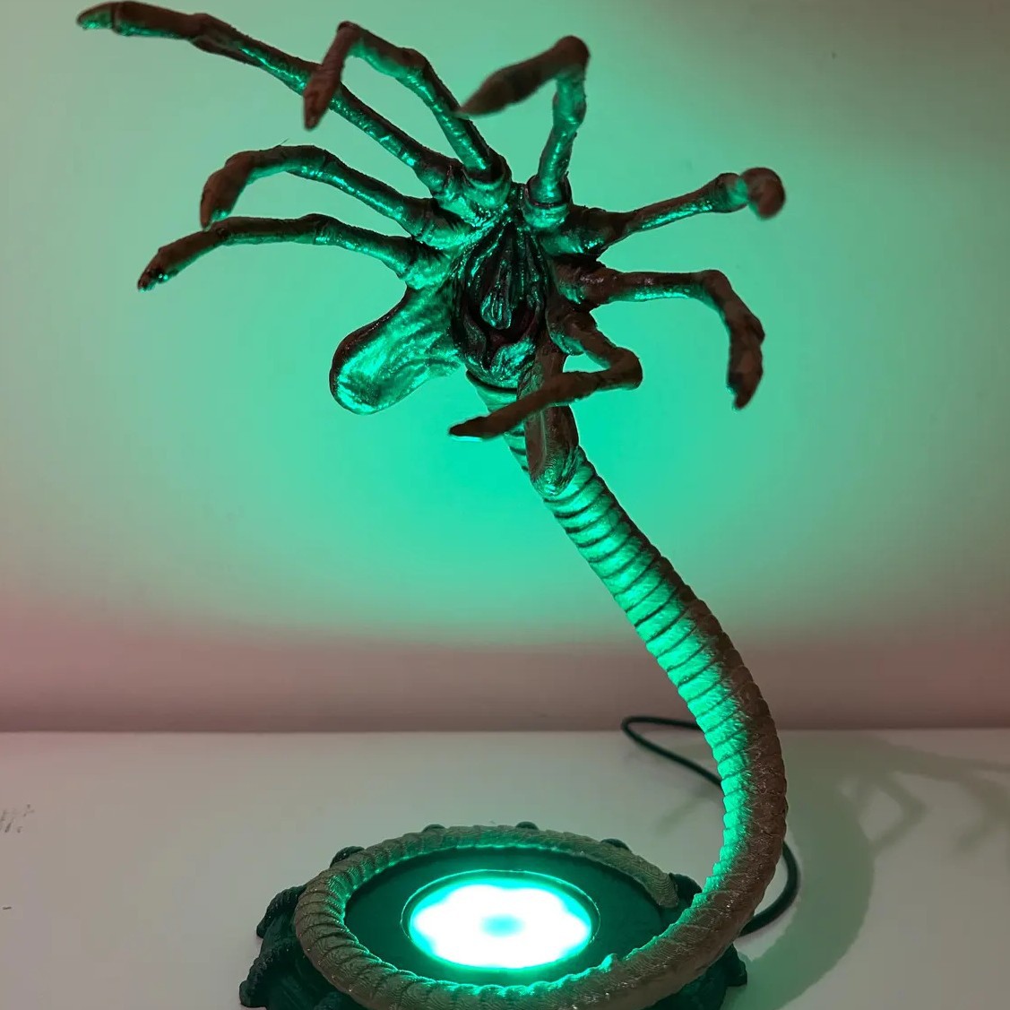 Alien Facehugger Lamp Nightlig - Home Decor Com review and price